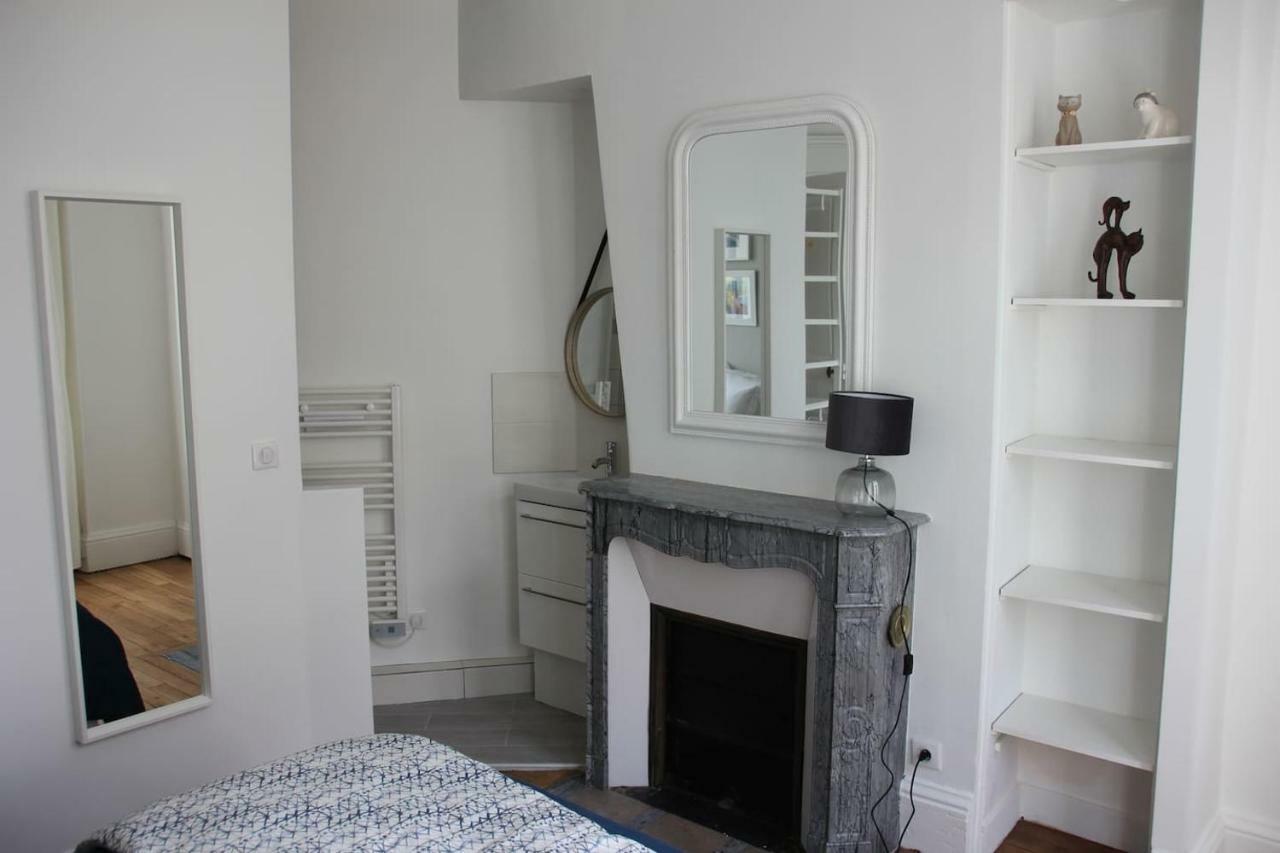 Appartement F3 Au Balcon De La Place Du Martroi Orléans Exterior foto